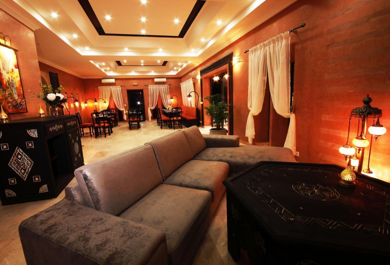 Le Petit Chateau Des Anges Ouled Bouzid Esterno foto