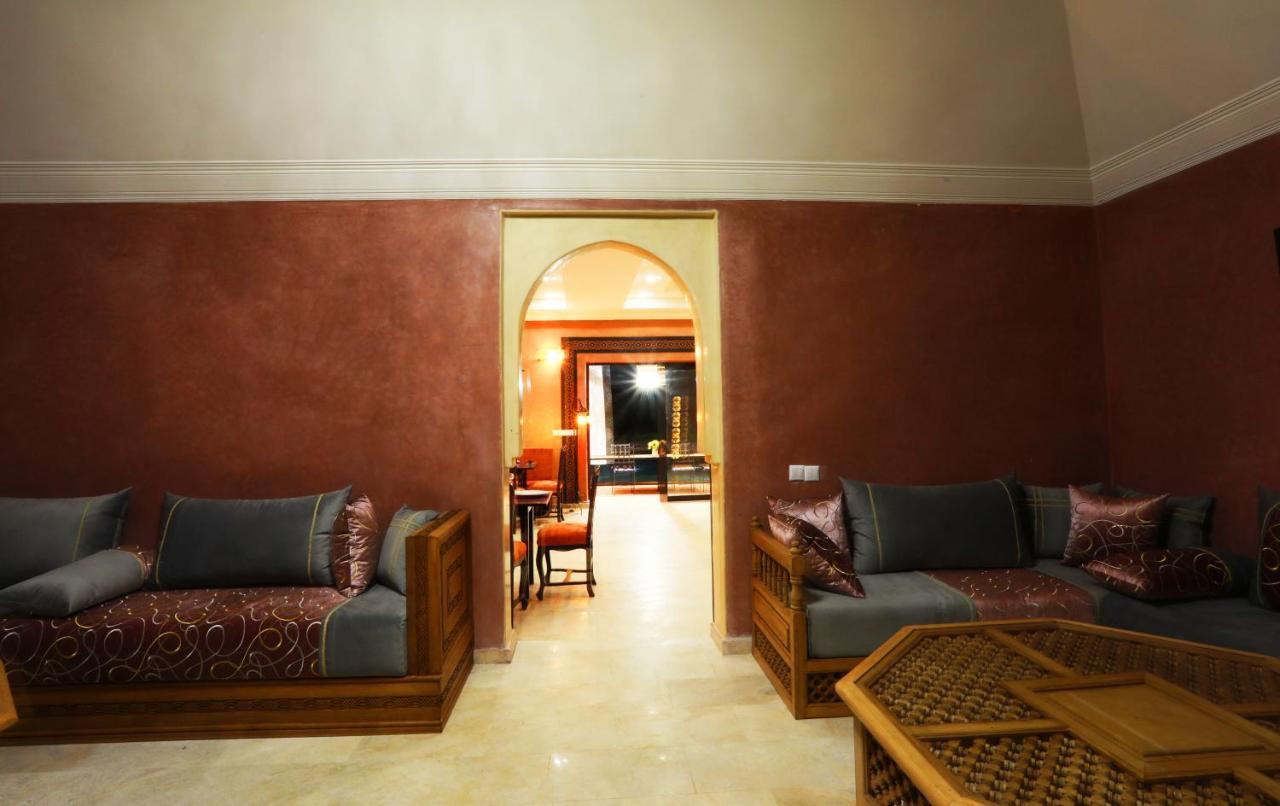 Le Petit Chateau Des Anges Ouled Bouzid Esterno foto