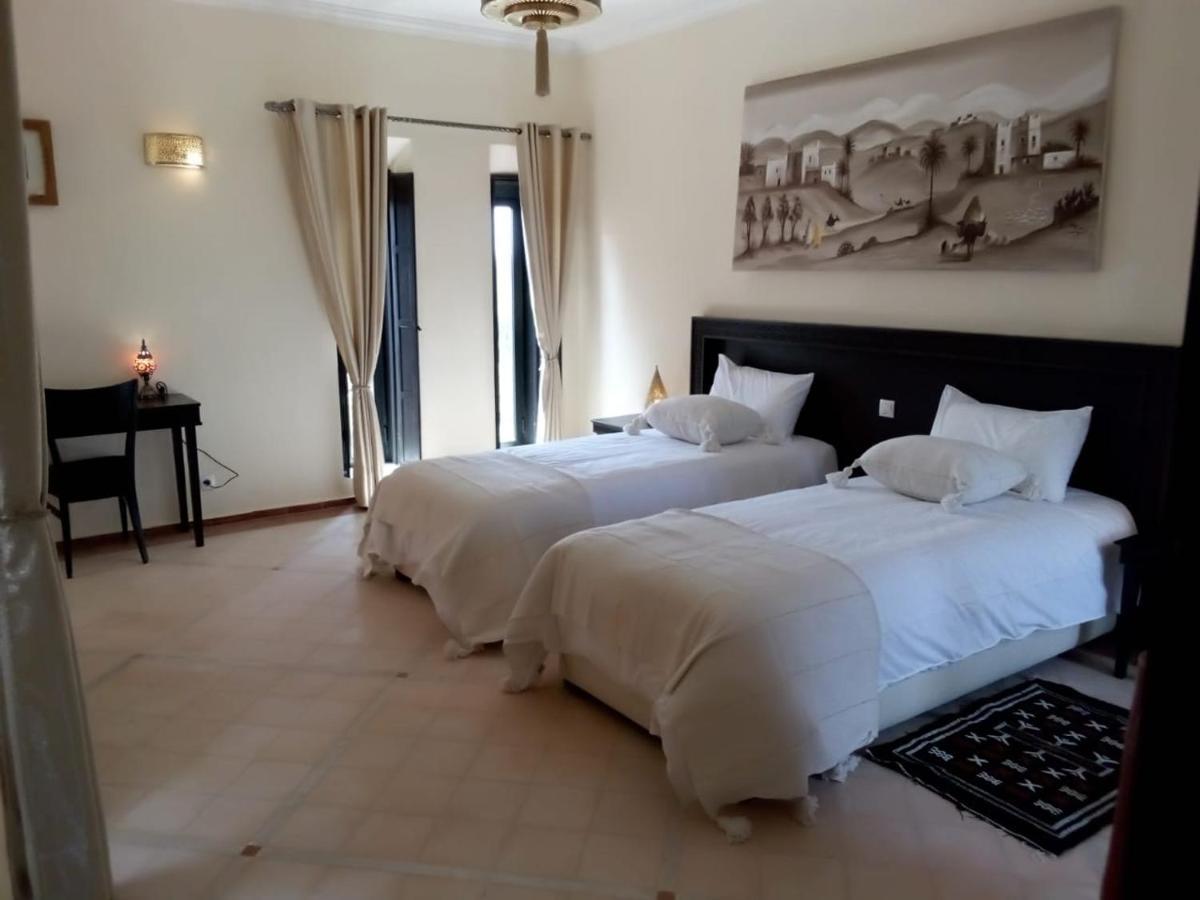 Le Petit Chateau Des Anges Ouled Bouzid Esterno foto