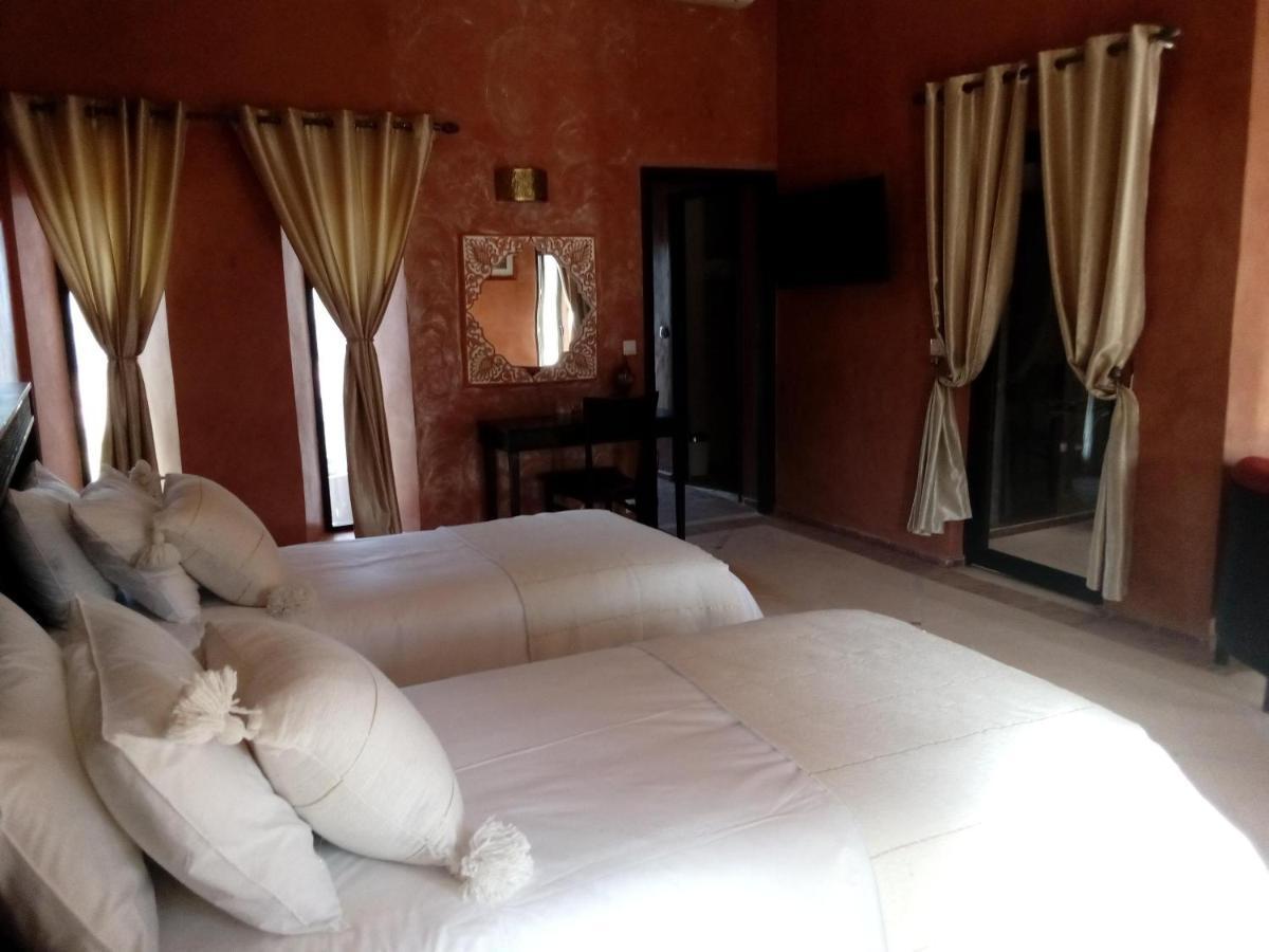 Le Petit Chateau Des Anges Ouled Bouzid Esterno foto