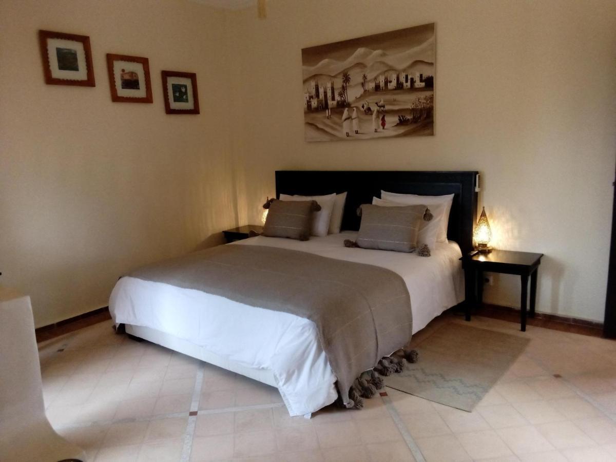 Le Petit Chateau Des Anges Ouled Bouzid Esterno foto